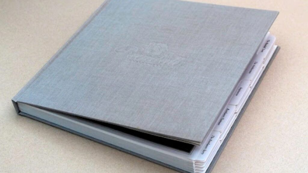 Innovative Binding Styles in Modern Publishing (1)