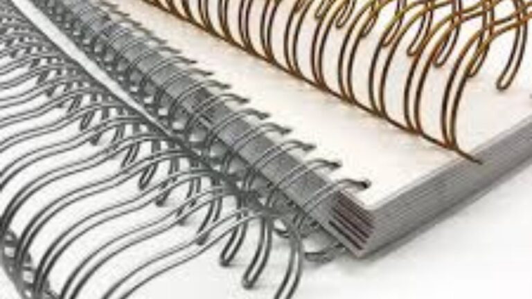 Metal rings provide sturdy binding solutions.