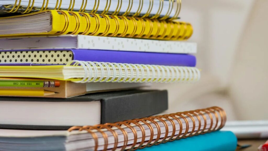 Sleek Styles For Binding Materials